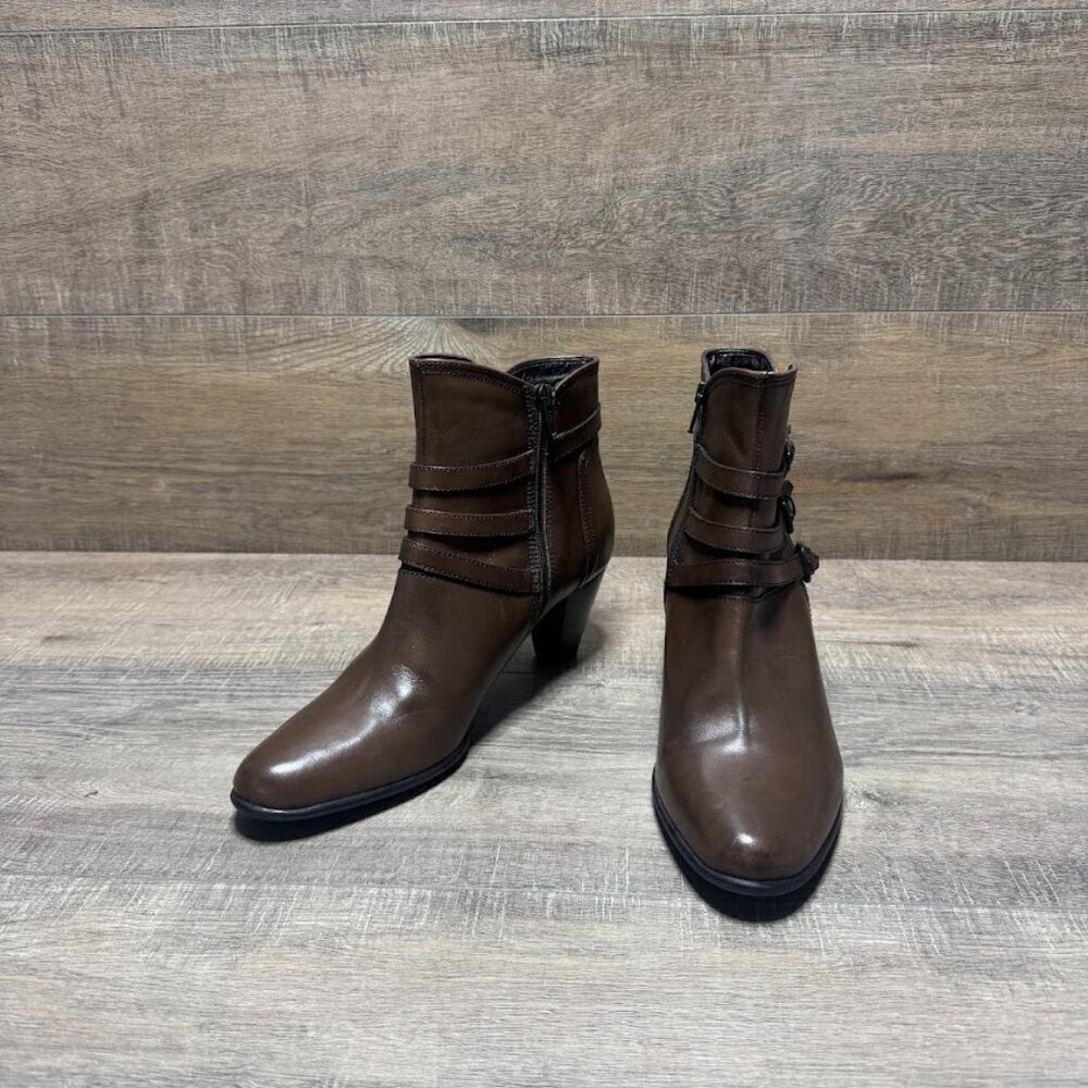 Clarks Brown Leather Ankle Strap Accent Boots Women's Size 10
